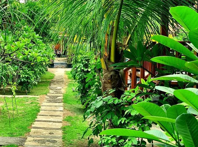 Tropical Tatil parkı Nusa Lembongan