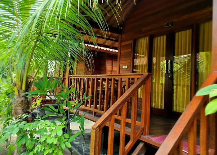 Tropical Tatil parkı Nusa Lembongan